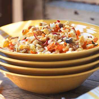 Салат здоровья из риса и овощей