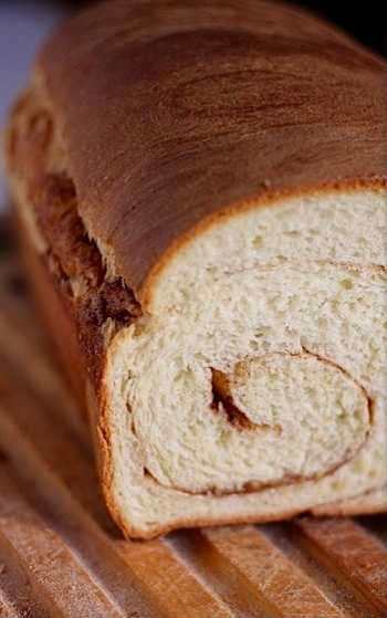 Домашний хлеб с корицей