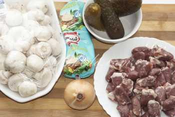 Салат из куриных сердечек с шампиньонами: рецепт с пошаговым с фото